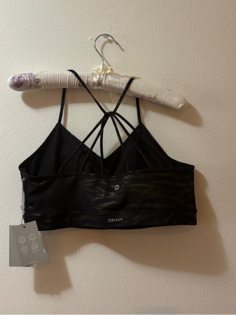 DKNY Sport Strappy Black Sports Bra-NWT - Picture 8 of 13